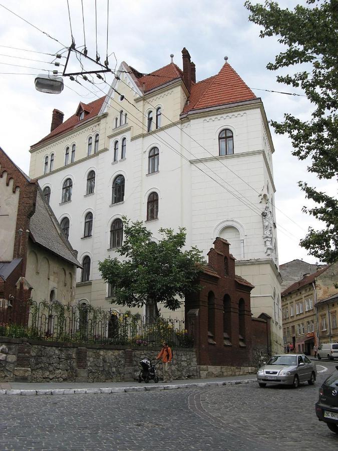 Izuminka V Centre Goroda Lemberg Exterior foto